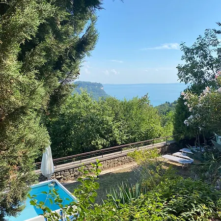 Apartment Ghiandare